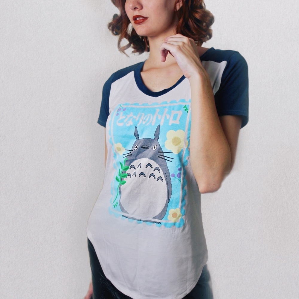 🌻NWT Her Universe- My Neighbor Totoro T-Shirt🌻
